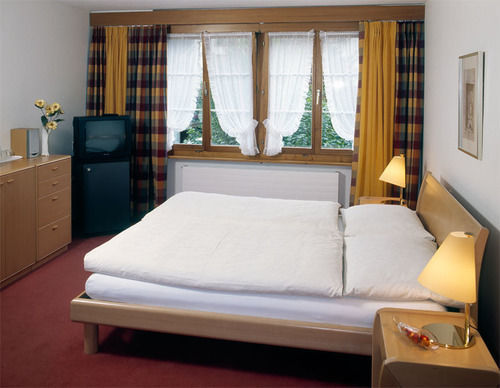 Hotel Loewen Appenzell Bagian luar foto